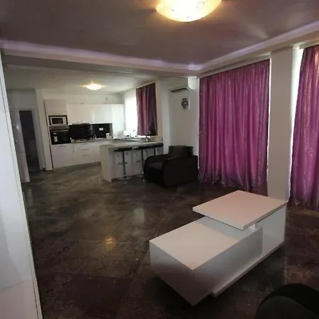 Korallia Penthouse Apartment *